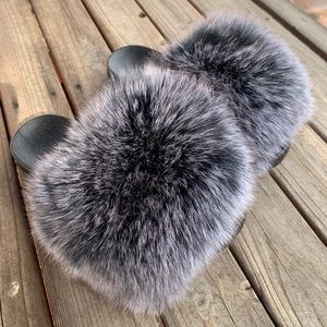 Gray Fur Slide